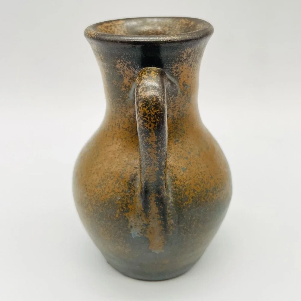 Unmarked handcrafted studio